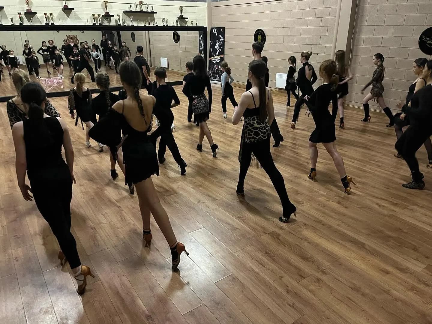 Group ballroom and latin class in WPDA studio